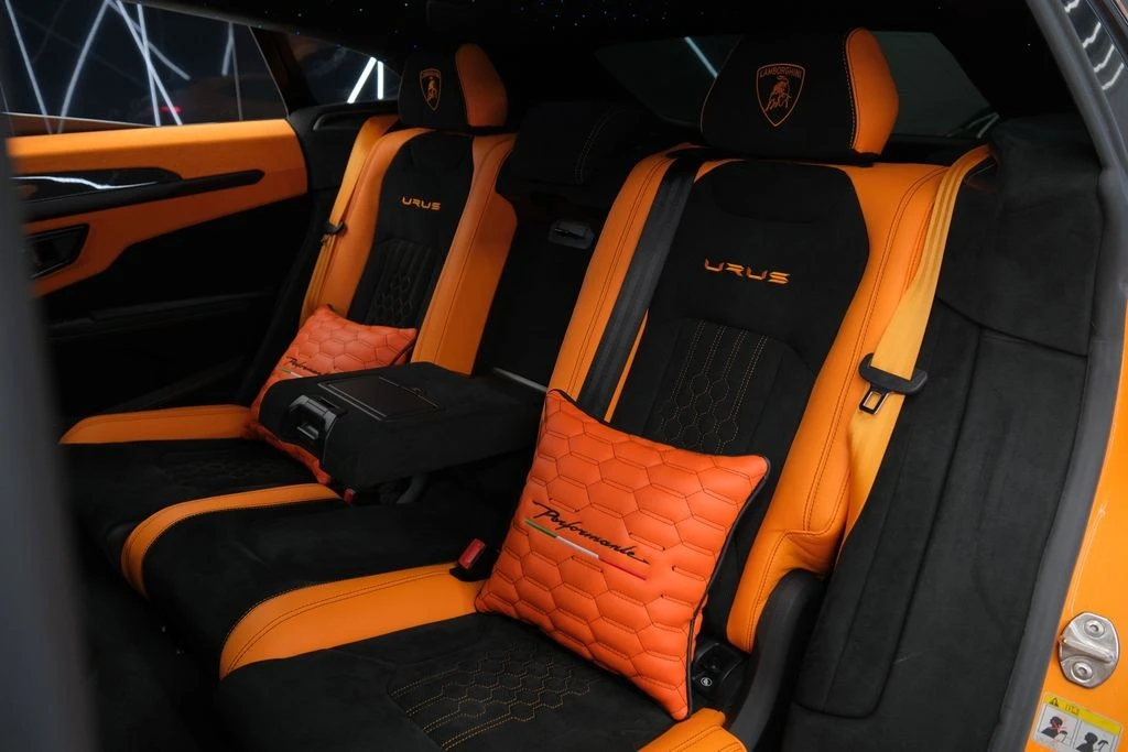 2023 Lamborghini Urus - Image 29 of 31