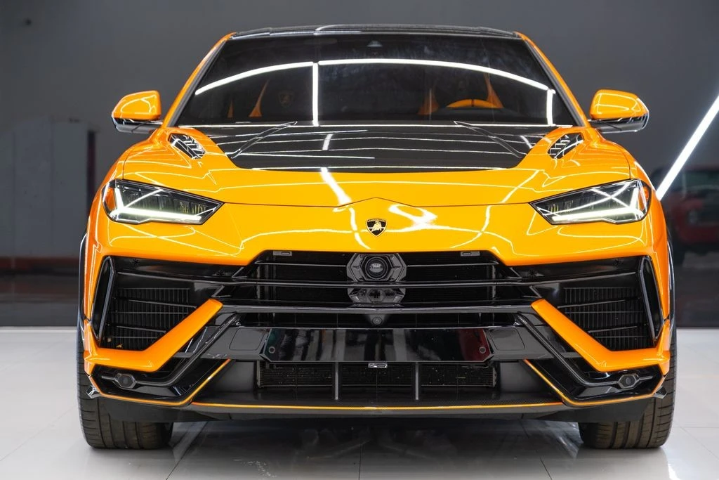 2023 Lamborghini Urus - Image 2 of 31