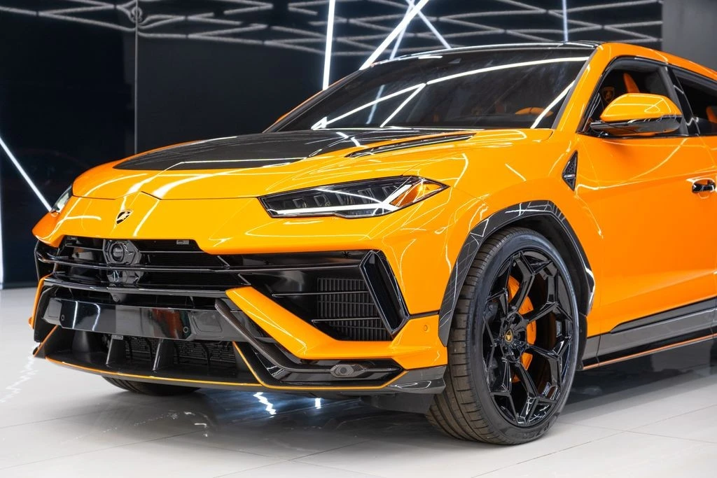 2023 Lamborghini Urus - Image 4 of 31