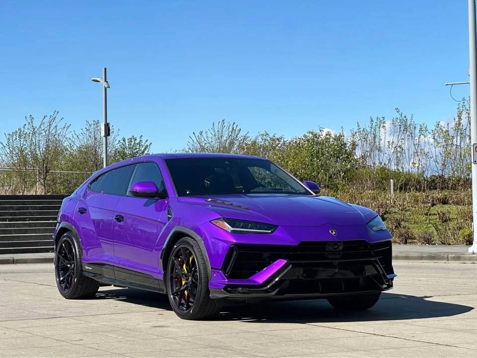 2023 Lamborghini Urus - Image 2 of 14