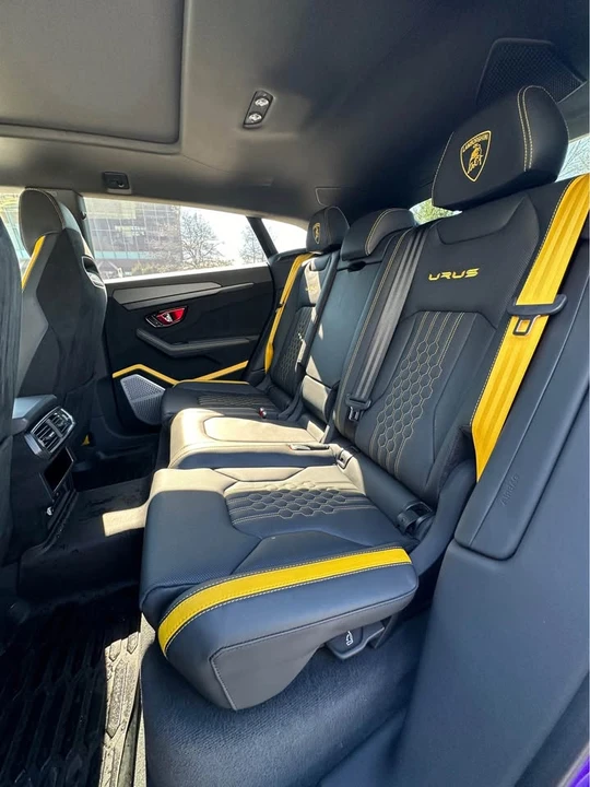 2023 Lamborghini Urus - Image 10 of 14