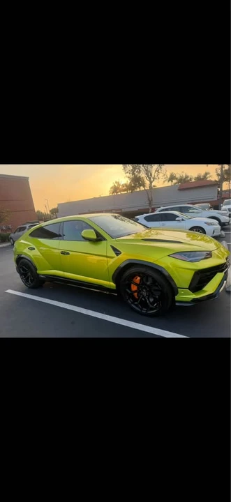 2023 Lamborghini Urus - Image 6 of 8
