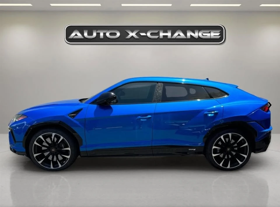 2023 Lamborghini Urus - Image 2 of 19