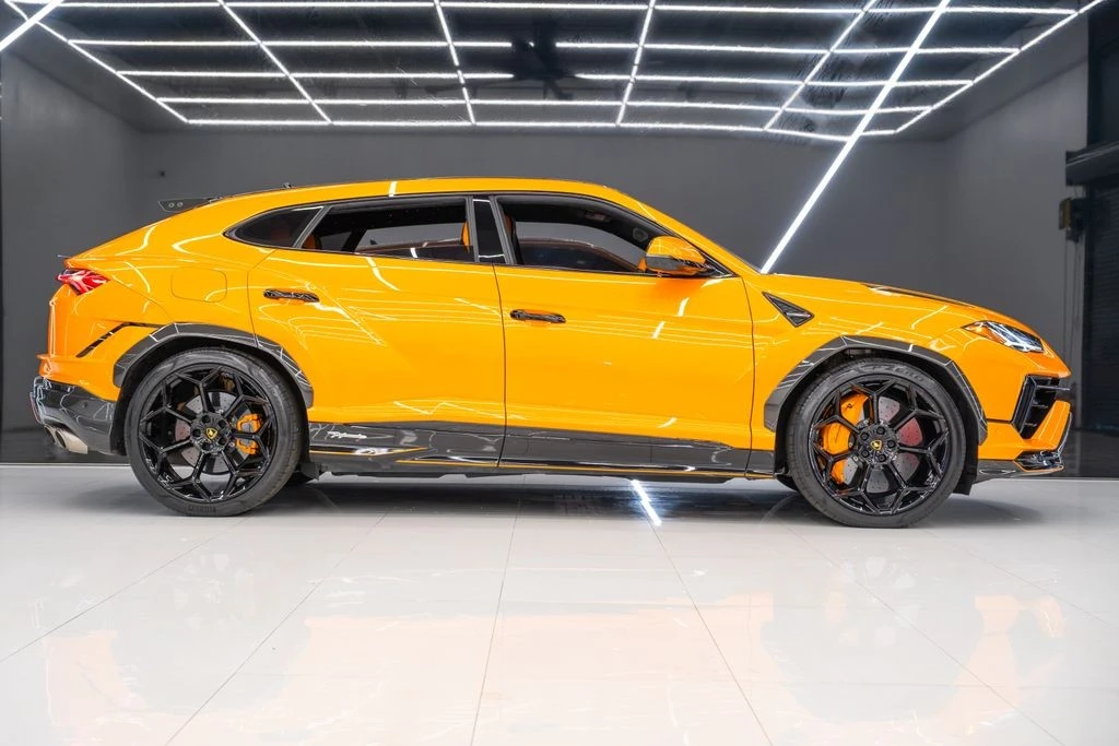 2023 Lamborghini Urus - Image 6 of 31