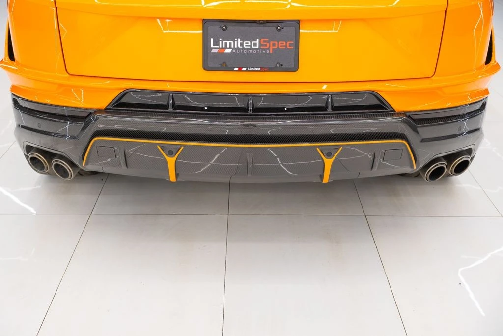2023 Lamborghini Urus - Image 15 of 31