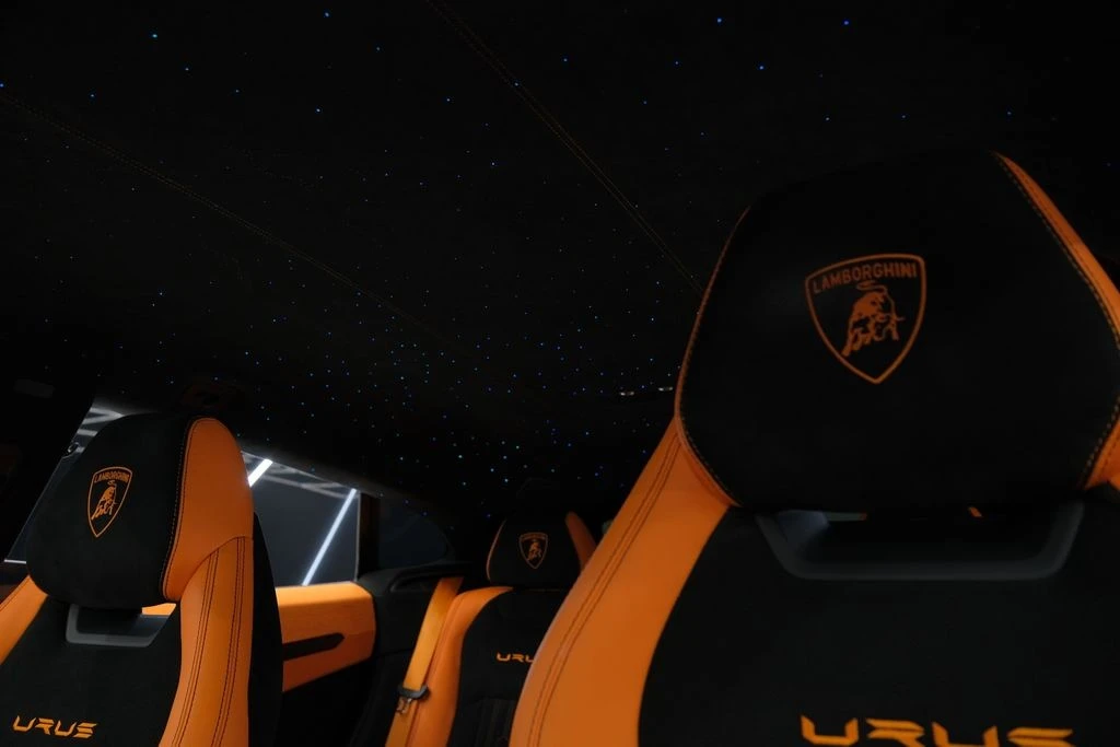 2023 Lamborghini Urus - Image 28 of 31