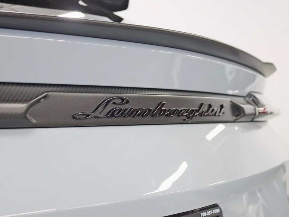 2023 Lamborghini Urus Performante - Image 21 of 21