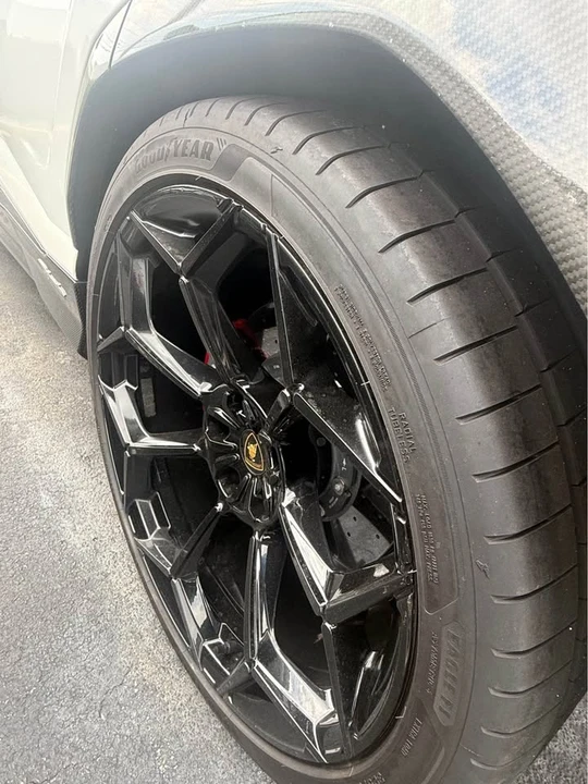 2023 Lamborghini Urus S - Image 7 of 7