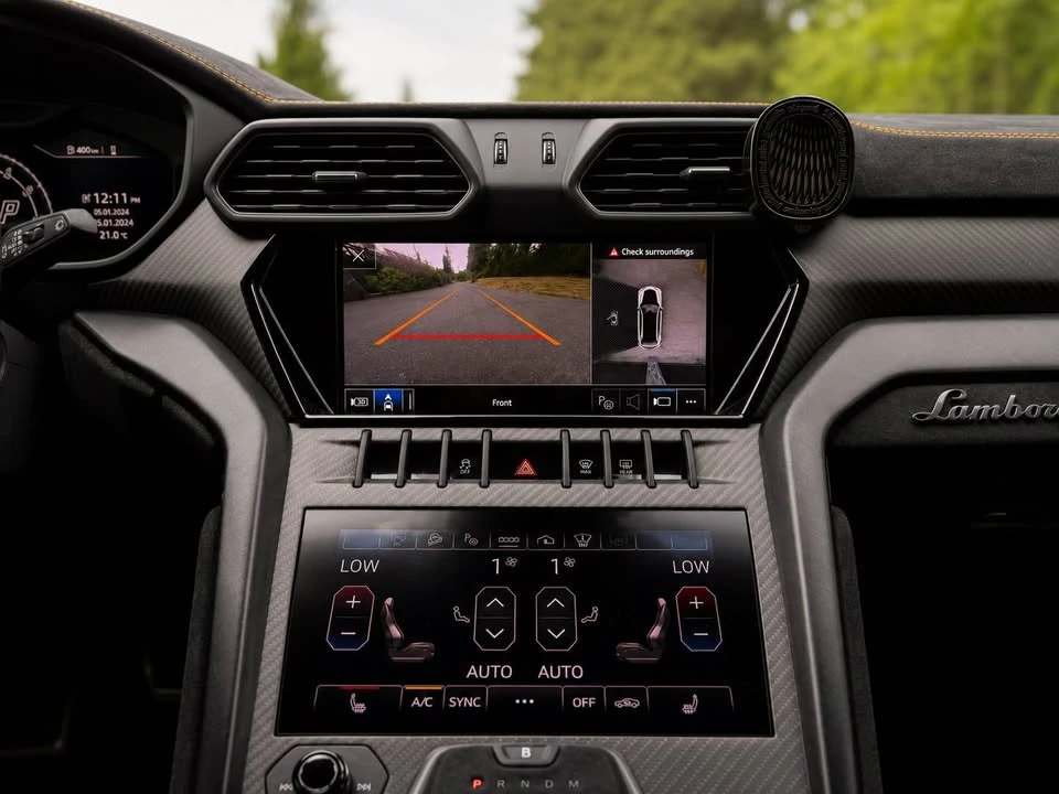 2023 Lamborghini Urus - Image 15 of 20