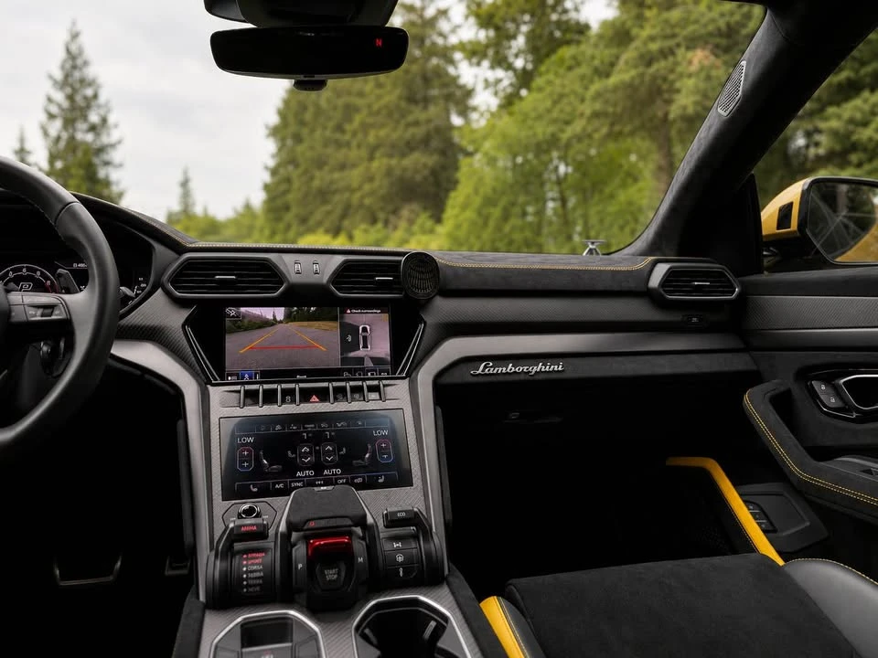 2023 Lamborghini Urus - Image 16 of 20