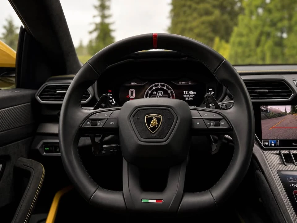 2023 Lamborghini Urus - Image 17 of 20