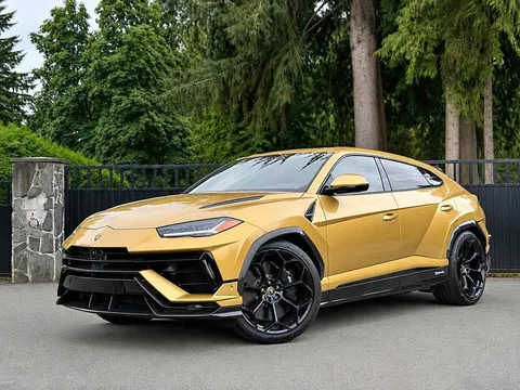 2023 Lamborghini Urus Performante
