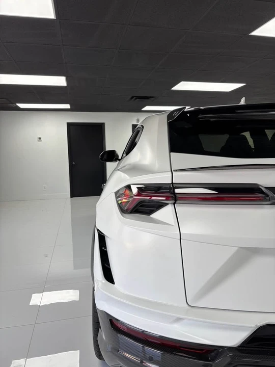 2023 Lamborghini Urus - Image 6 of 14