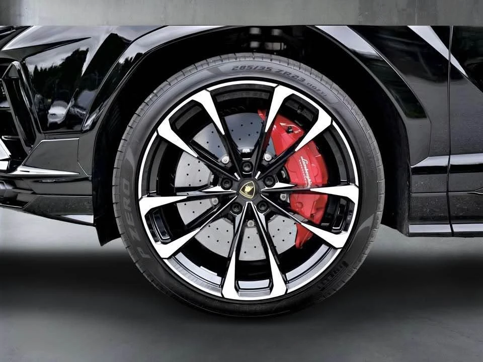 2023 Lamborghini Urus - Image 4 of 8