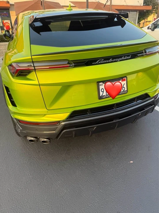 2023 Lamborghini Urus - Image 7 of 19