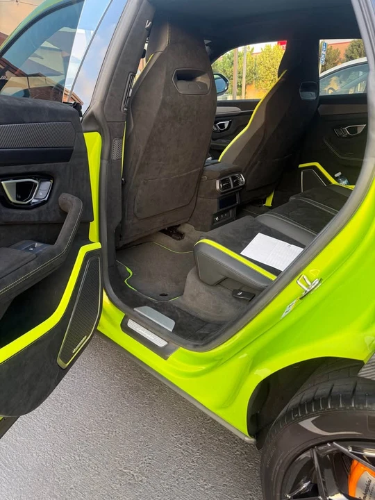 2023 Lamborghini Urus - Image 13 of 19