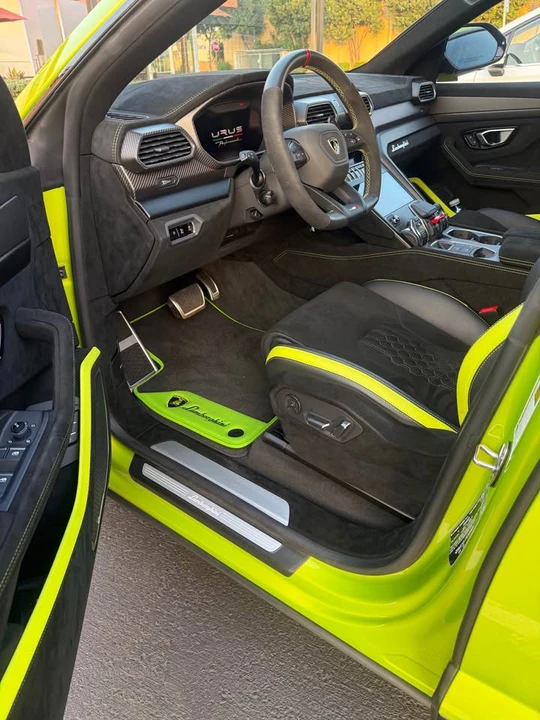 2023 Lamborghini Urus - Image 12 of 19