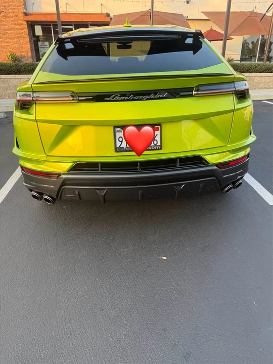 2023 Lamborghini Urus - Image 5 of 19