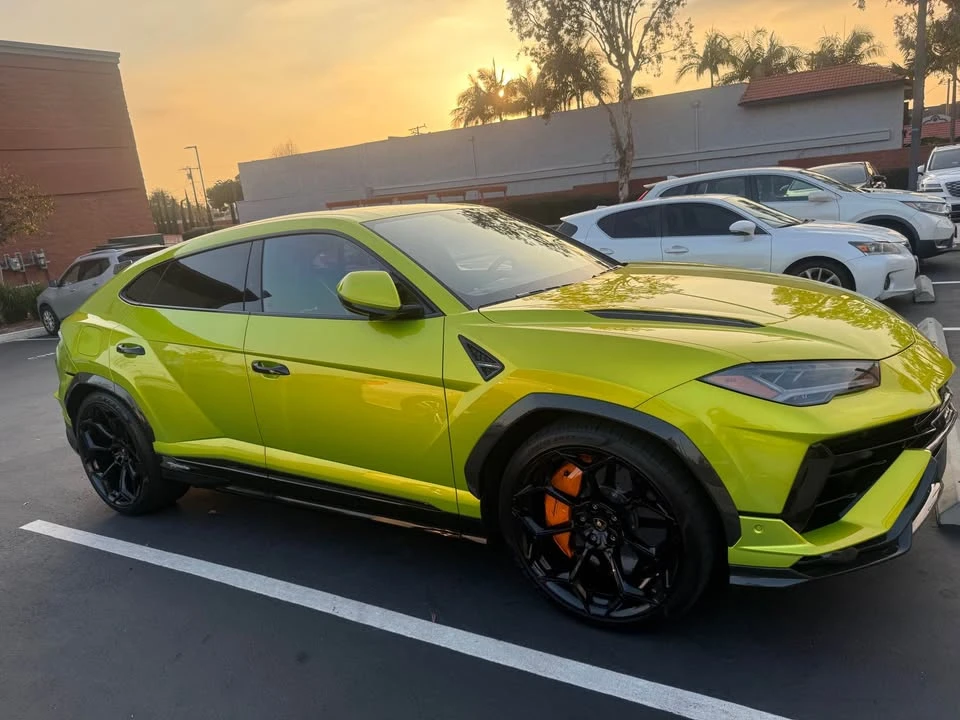 2023 Lamborghini Urus - Image 10 of 19