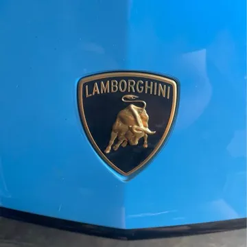 2023 Lamborghini Urus Parts