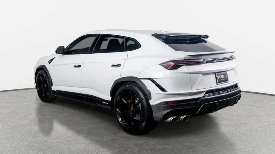 2023 Lamborghini Urus Performante - Image 7 of 20