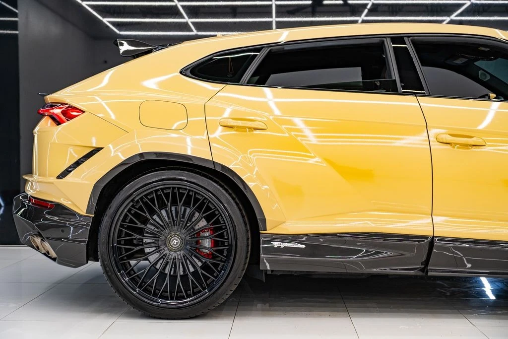 2023 Lamborghini Urus Performante - Image 27 of 31