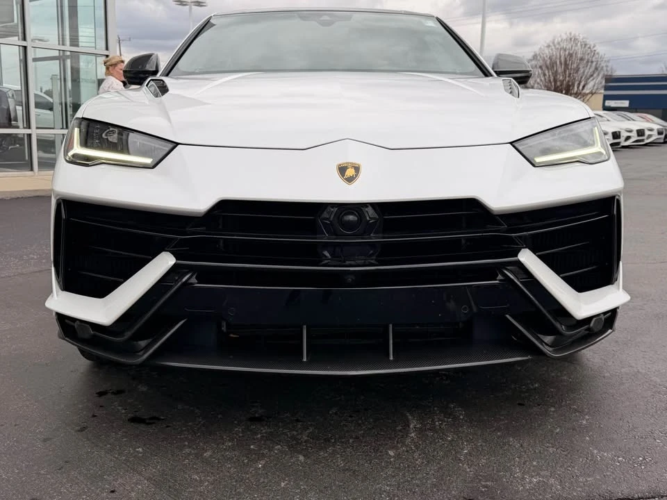2023 Lamborghini Urus Performante - Image 19 of 21