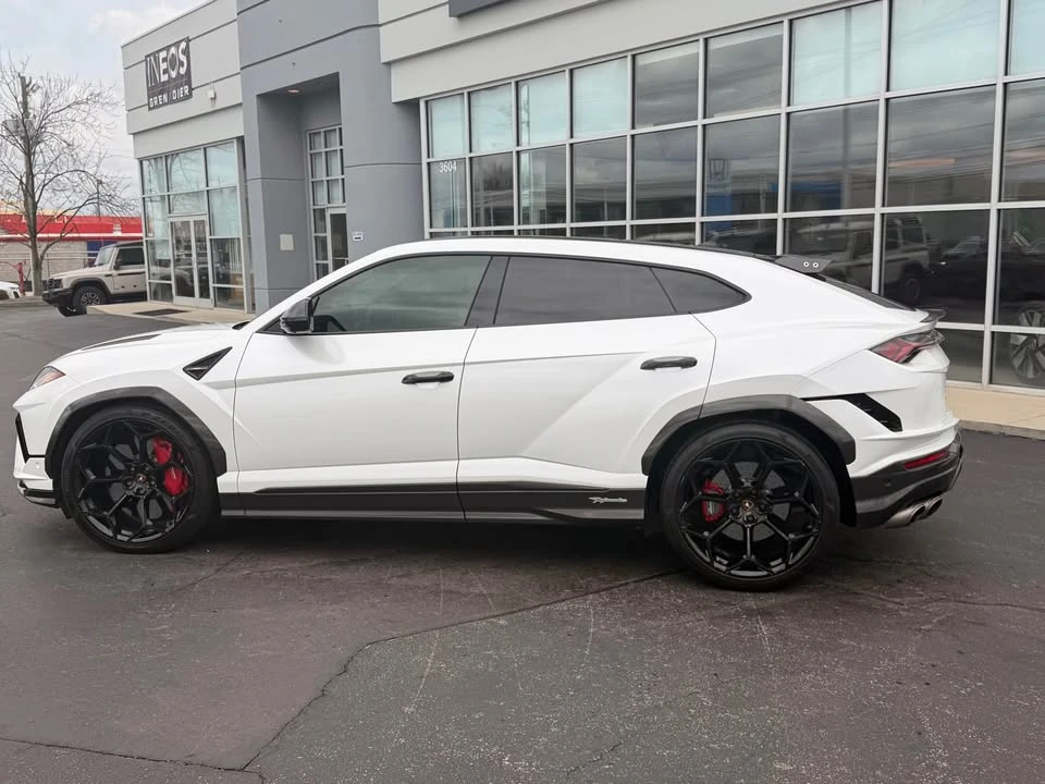 2023 Lamborghini Urus Performante - Image 20 of 21