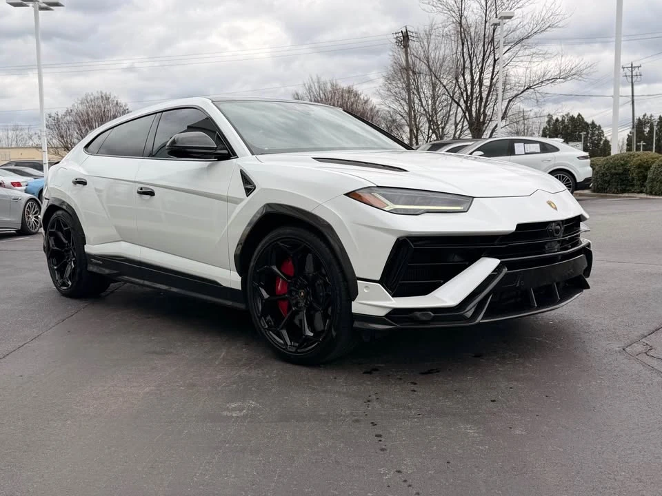2023 Lamborghini Urus Performante - Image 16 of 21