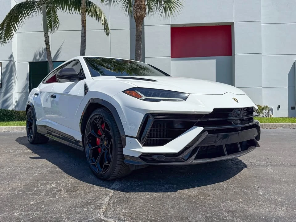 2023 Lamborghini Urus Performante - Image 6 of 17