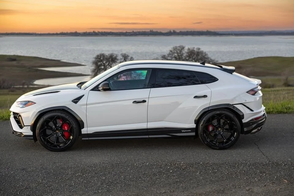 2023 Lamborghini Urus Performante - Image 10 of 20