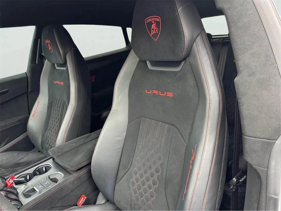 2023 Lamborghini Urus Performante - Image 14 of 20
