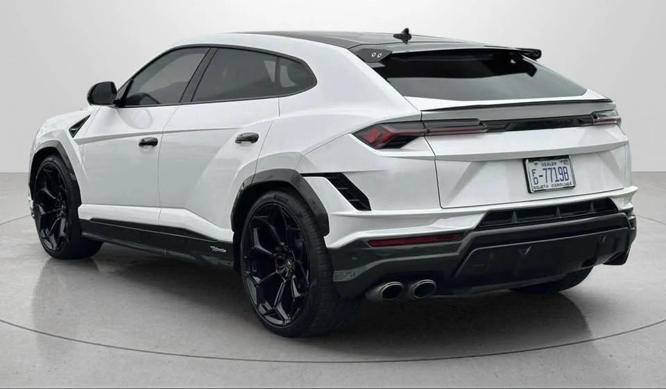 2023 Lamborghini Urus Performante - Image 5 of 20