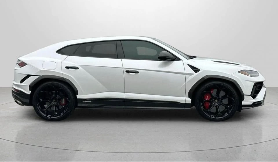 2023 Lamborghini Urus Performante - Image 8 of 20