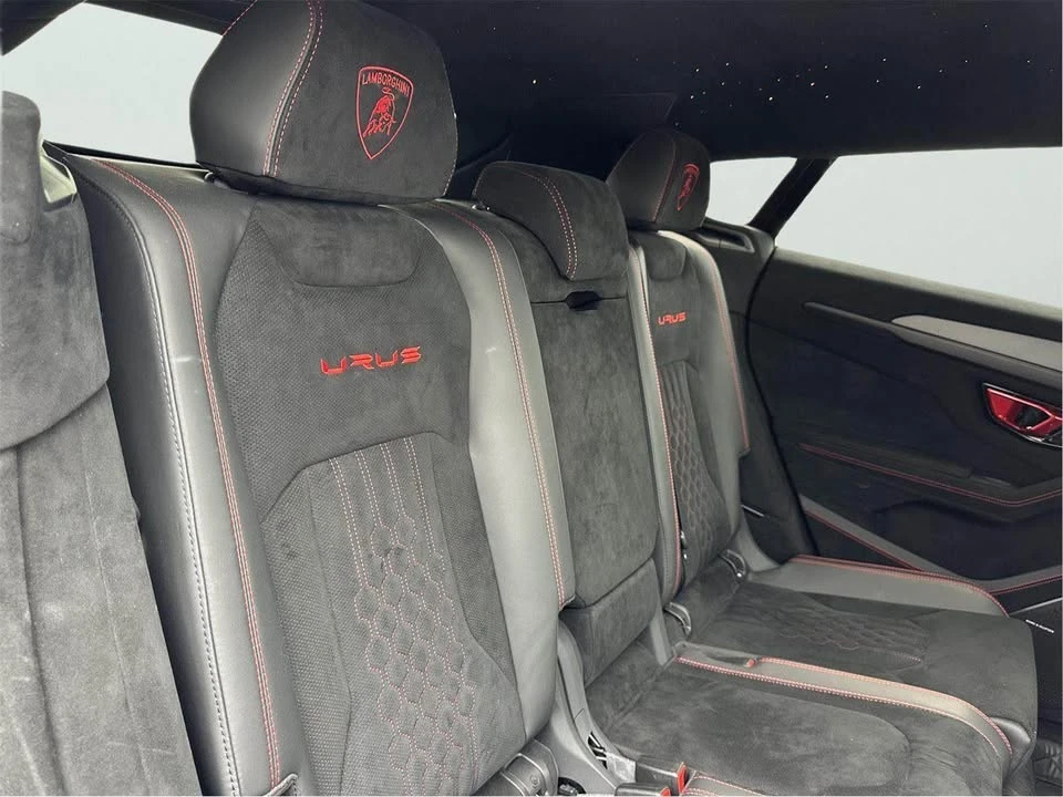 2023 Lamborghini Urus Performante - Image 19 of 20