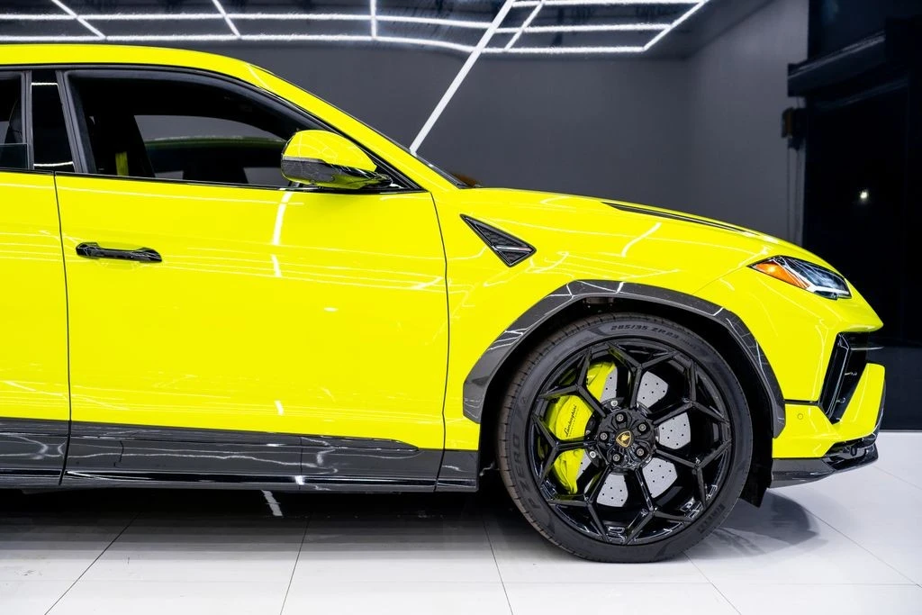2023 Lamborghini Urus Performante - Image 13 of 21