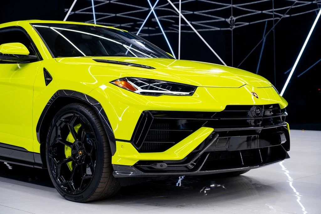 2023 Lamborghini Urus Performante - Image 4 of 21