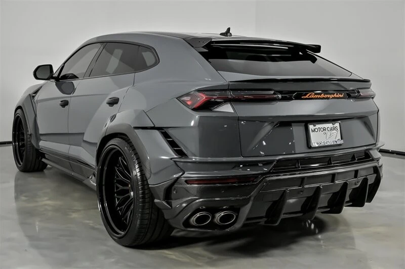 2023 Lamborghini Urus Performante - Image 12 of 12