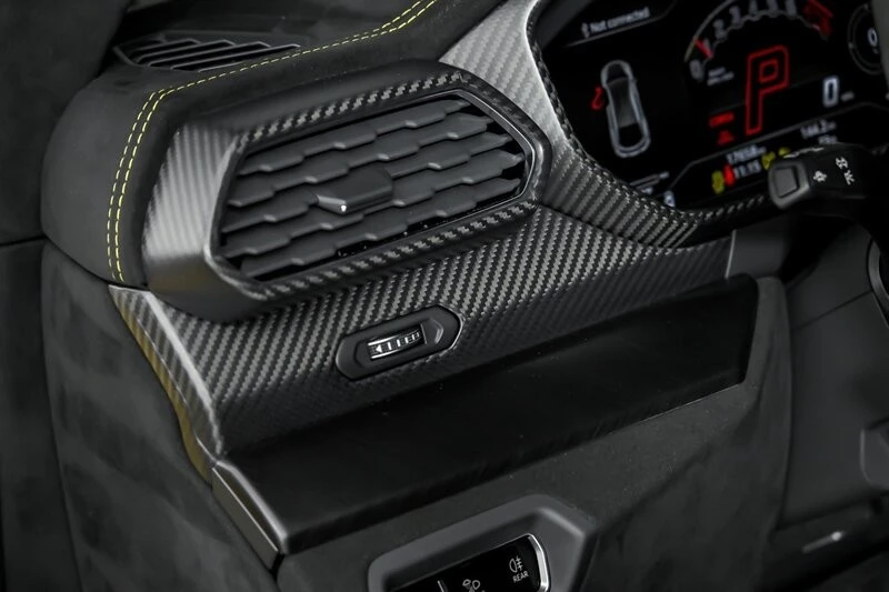 2023 Lamborghini Urus Performante - Image 24 of 31