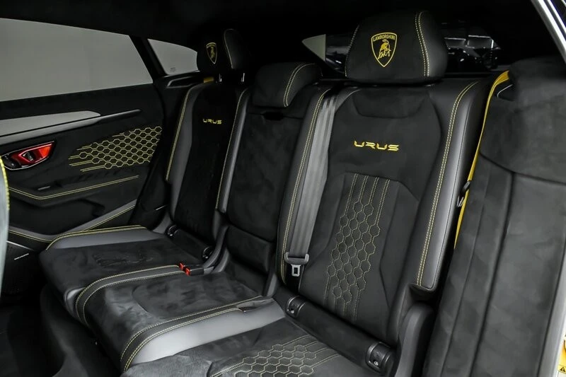 2023 Lamborghini Urus Performante - Image 21 of 31