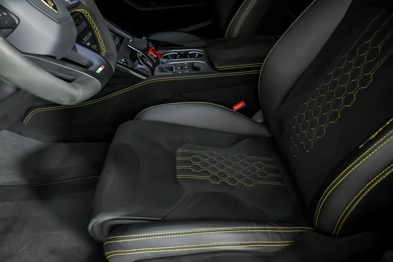 2023 Lamborghini Urus Performante - Image 19 of 31