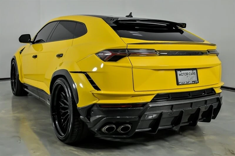 2023 Lamborghini Urus Performante - Image 9 of 31