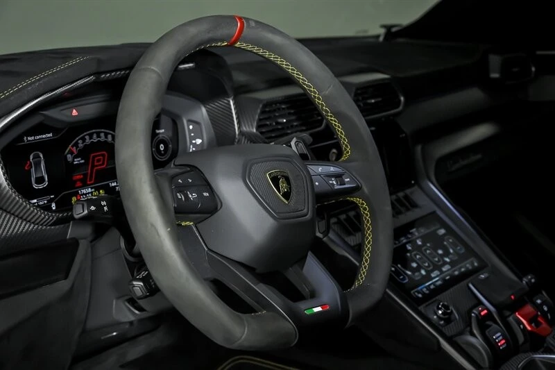 2023 Lamborghini Urus Performante - Image 22 of 31