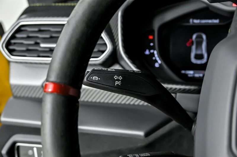 2023 Lamborghini Urus Performante - Image 28 of 31