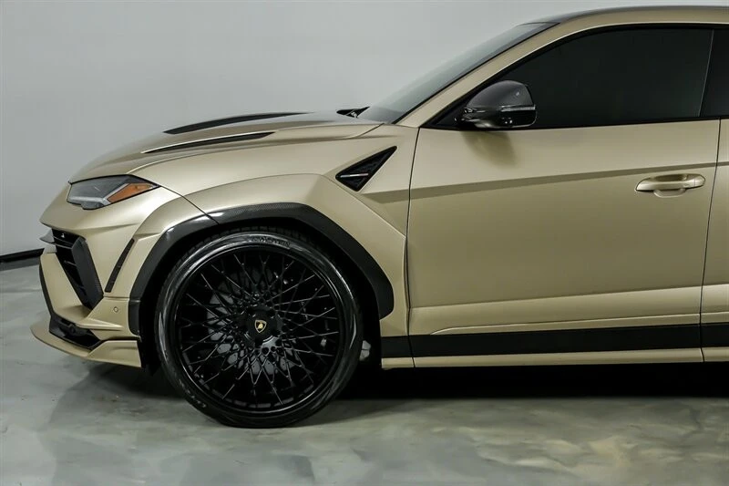 2023 Lamborghini Urus Performante - Image 7 of 31
