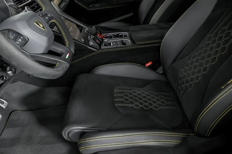 2023 Lamborghini Urus Performante - Image 22 of 31