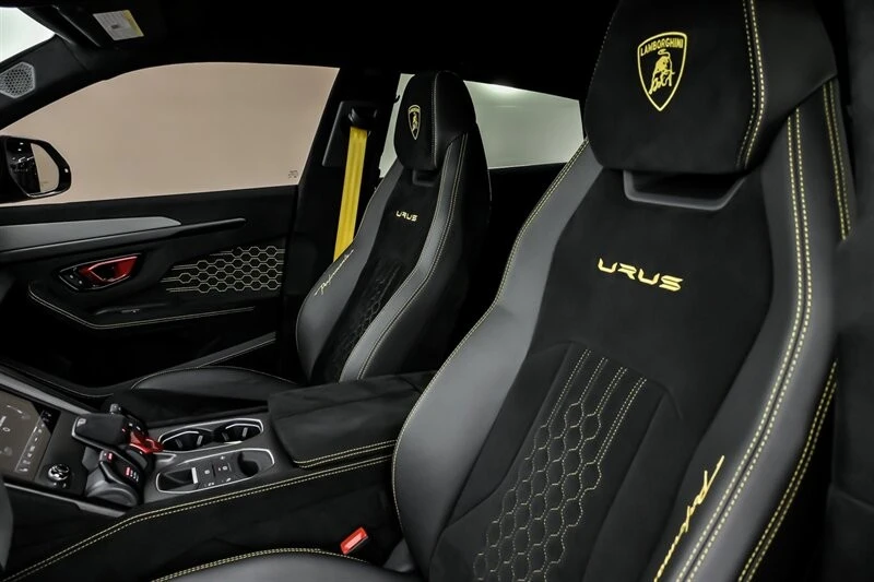 2023 Lamborghini Urus Performante - Image 23 of 31