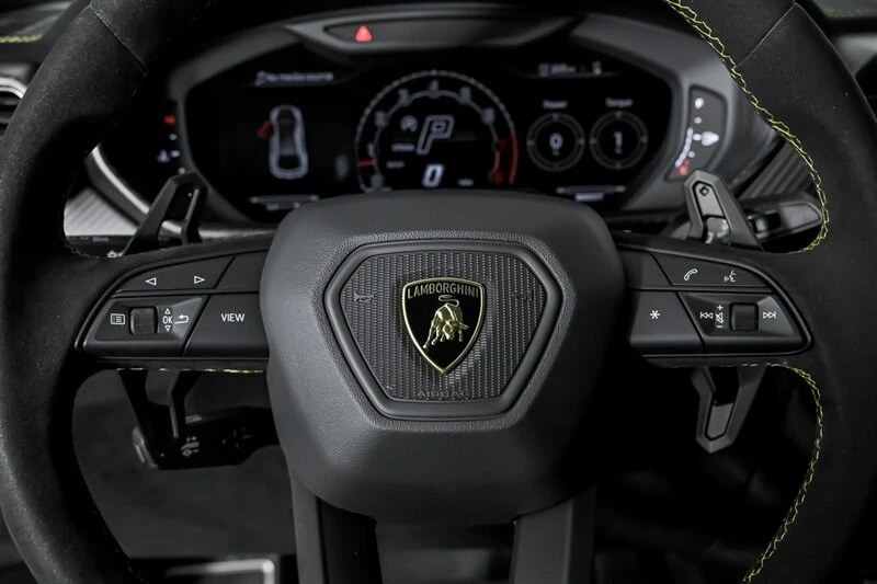 2023 Lamborghini Urus Performante - Image 28 of 31