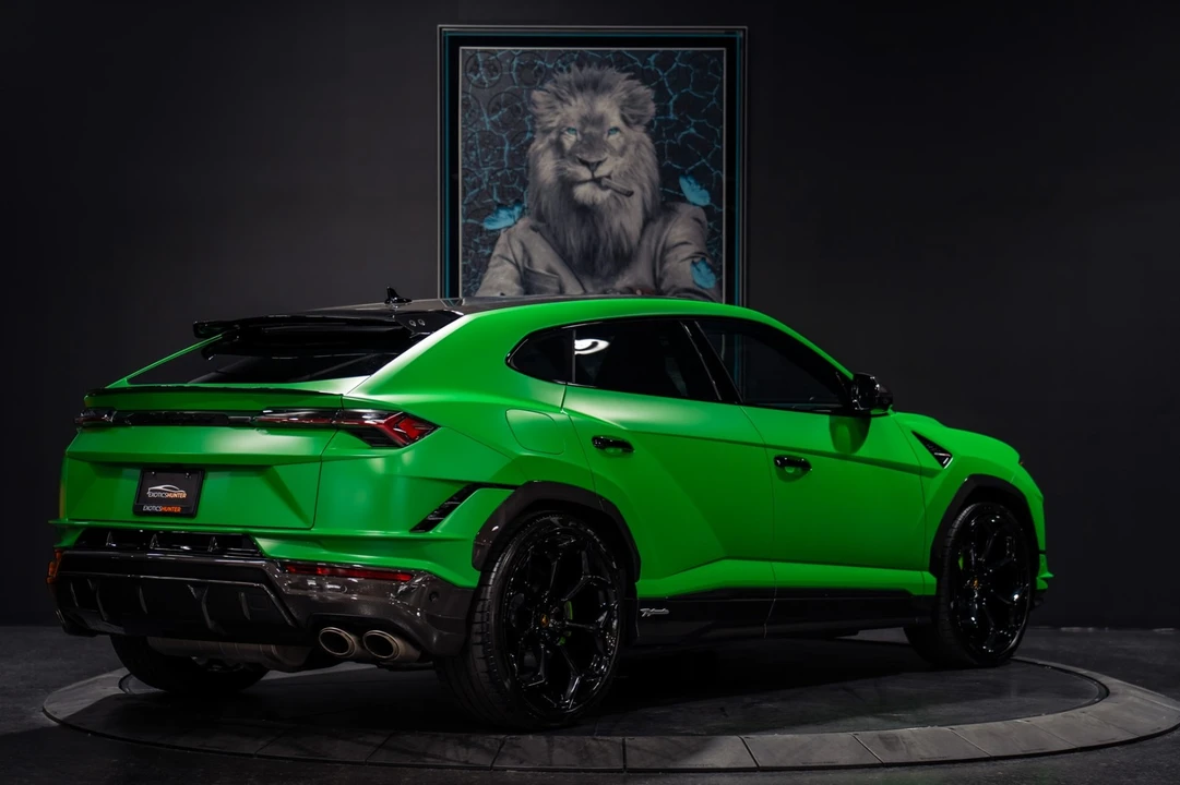 2023 Lamborghini Urus Performante - Image 4 of 31