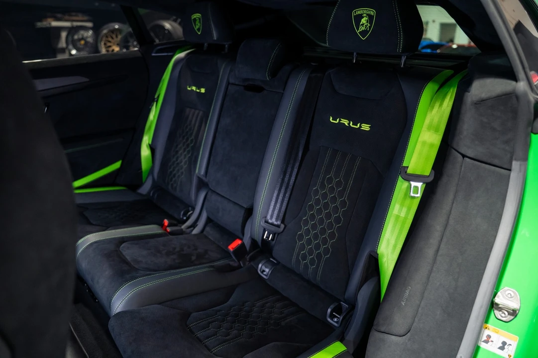 2023 Lamborghini Urus Performante - Image 24 of 31